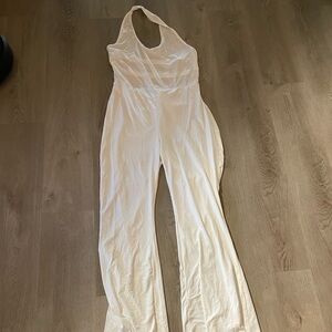 Chic Cream Sleeveless Jumpsuit